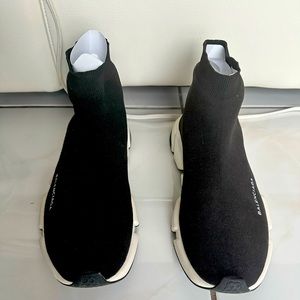 Balenciaga speed trainer-black- white soles size US 10-EU -43.